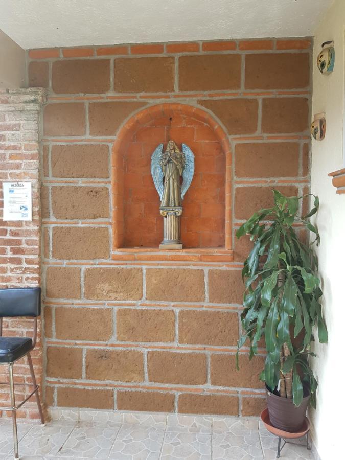 Casa Los Peregrina Cuernavaca Exterior photo